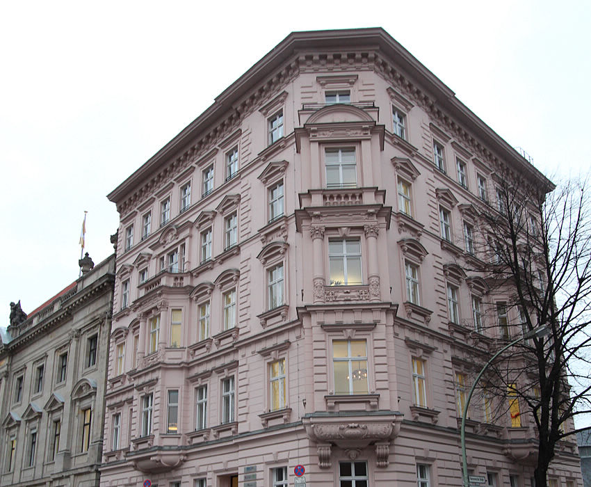 Robert-Koch-Platz